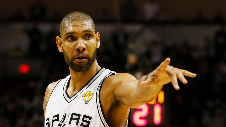 Tim Duncan menyudahi 19 tahun kariernya di NBA. - INDOSPORT